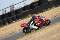 anglesey-no-limits-trackday;anglesey-photographs;anglesey-trackday-photographs;enduro-digital-images;event-digital-images;eventdigitalimages;no-limits-trackdays;peter-wileman-photography;racing-digital-images;trac-mon;trackday-digital-images;trackday-photos;ty-croes